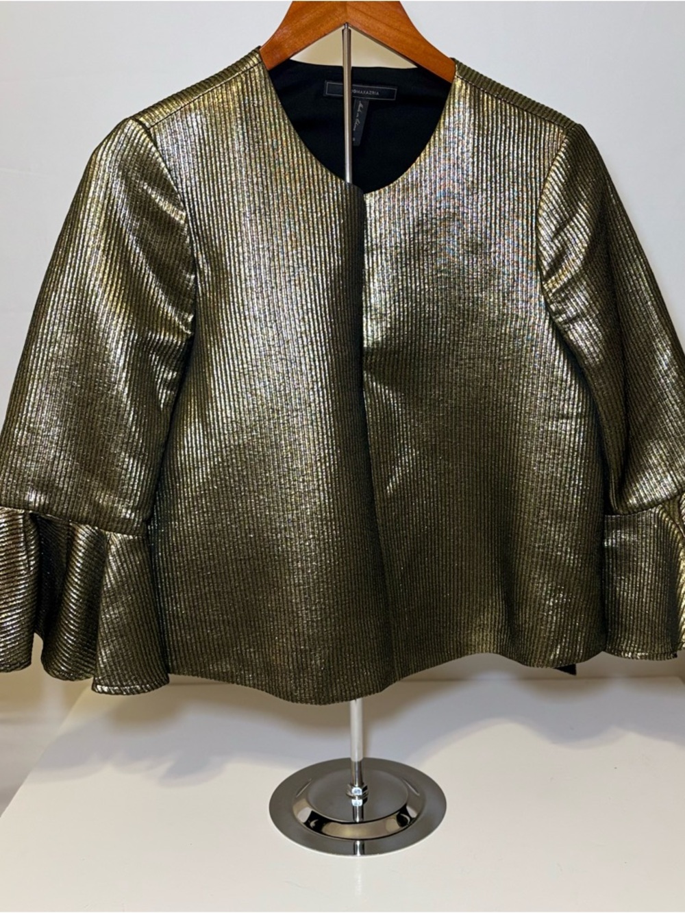 Metallic Gold Ribbed Ruffle Sleeve Jacket